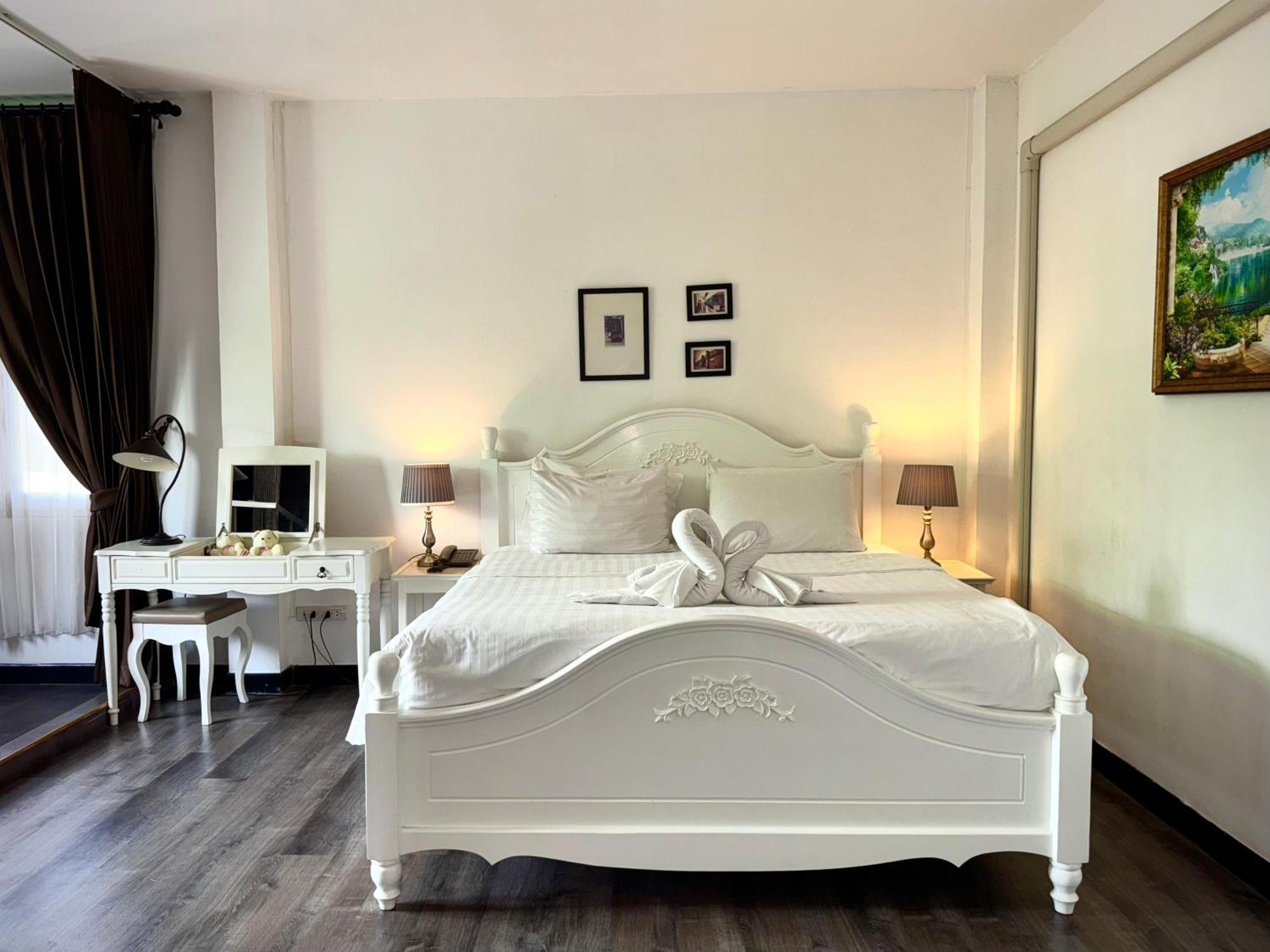 Nidhra Lanna Hotel Chiang Mai Luaran gambar